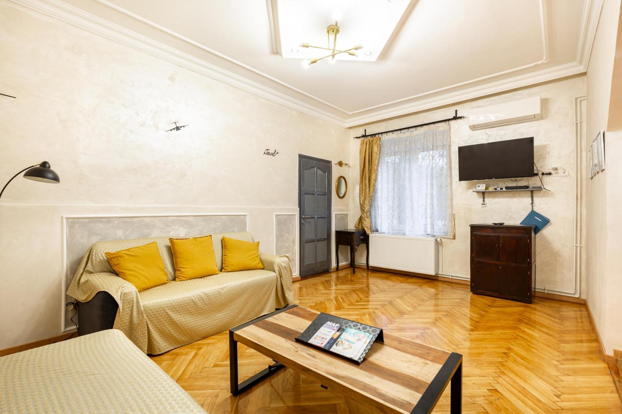 Mari&Emi Flat In Corvin Apartment Budapest Ngoại thất bức ảnh